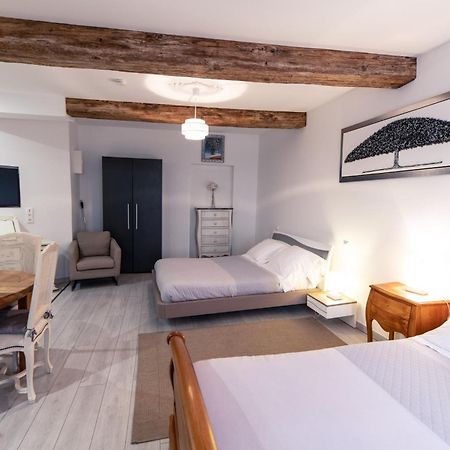 Chambre Familiale Du Couvent Narbonne Luaran gambar