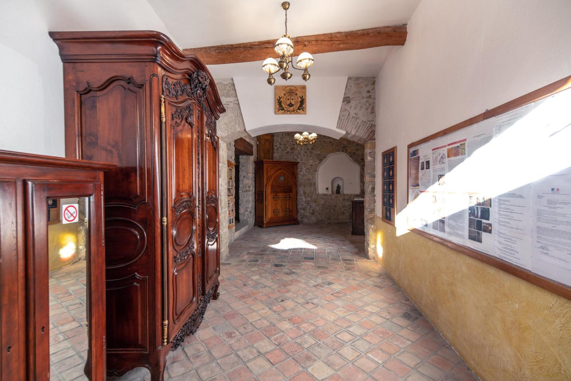 Chambre Familiale Du Couvent Narbonne Luaran gambar